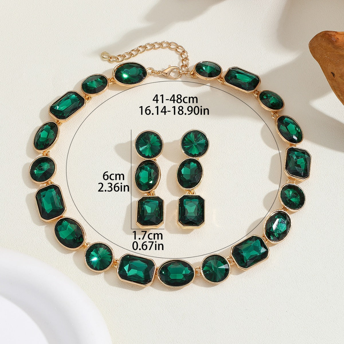 Luxurious Crystal Gem Necklace